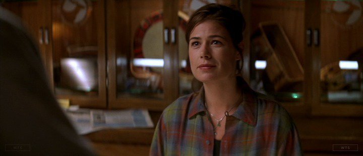 Happy Birthday to Maura Tierney who turns 54 today! Name the movie of this shot. 5 min to answer! 