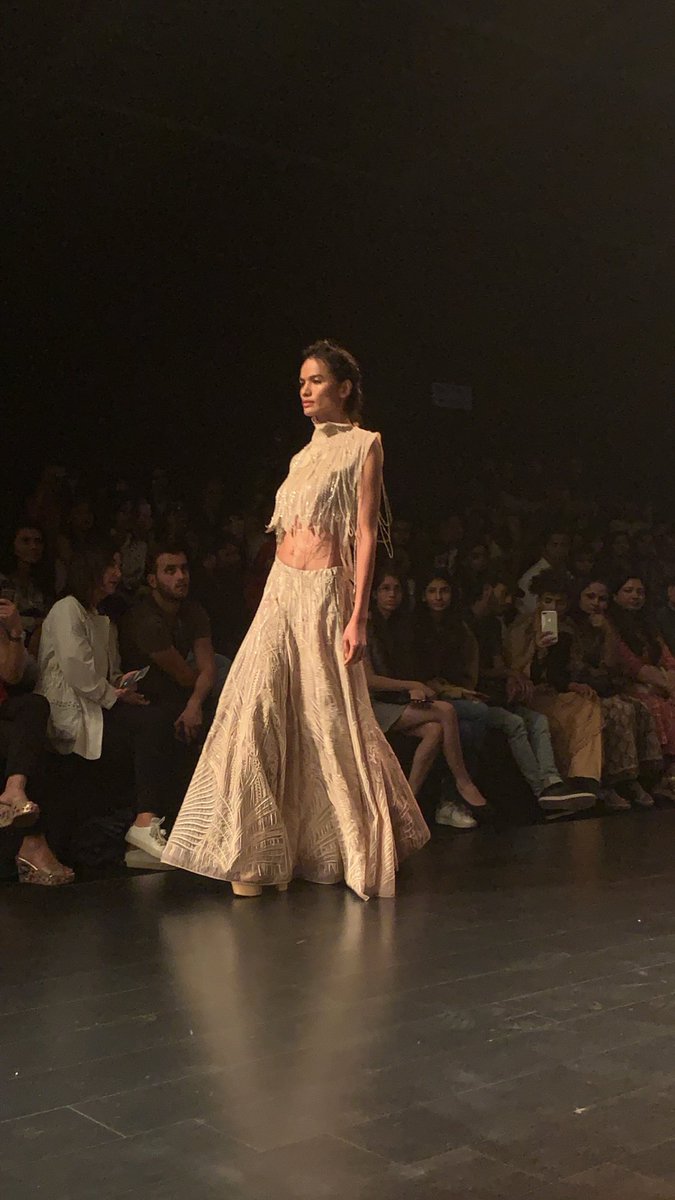 MissMalini's tweet photo. Outfits worthy of that strut! #AbhishekSharma #Aikeyah on day 5 at #LFWSR19 🌟🌟 #MMatLFWSR19 @LakmeFashionWk https://t.co/Ao3Yw1pdZQ