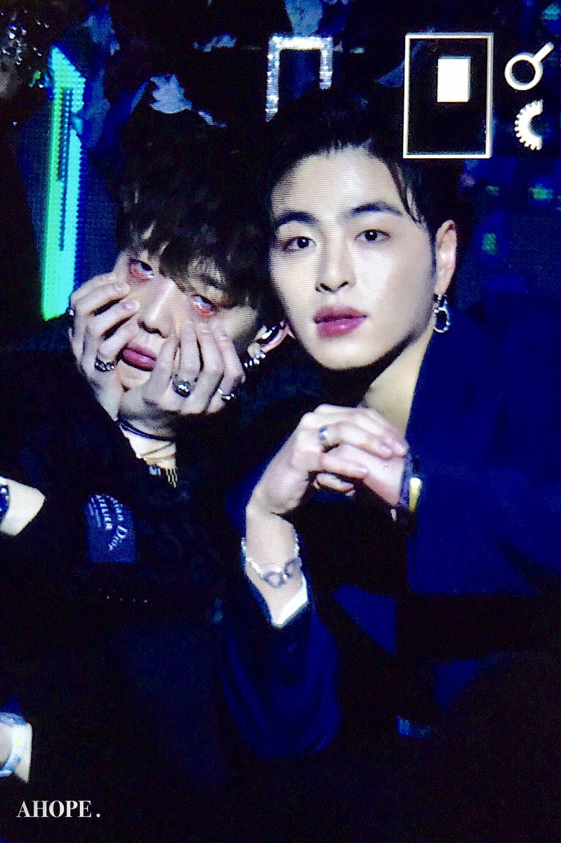 LlilliiB's tweet photo. ((iKON垢))

(🐰)03line

(💜)バビよりおるぺん

(👨‍❤️‍💋‍👨)気まずいコンビ

(🐸)ジュネの事故画ペン

同担も全然大丈夫ですん！🌊🌊
 #iKONICだよコニギだよって人と繋がりたいのでgetladyって意味を込めてRTしてくれればshowtimeという意味を込めてお迎えにいきます 
 #コニギと繋がりたい 
 #iKON https://t.co/l95DKsqTtf