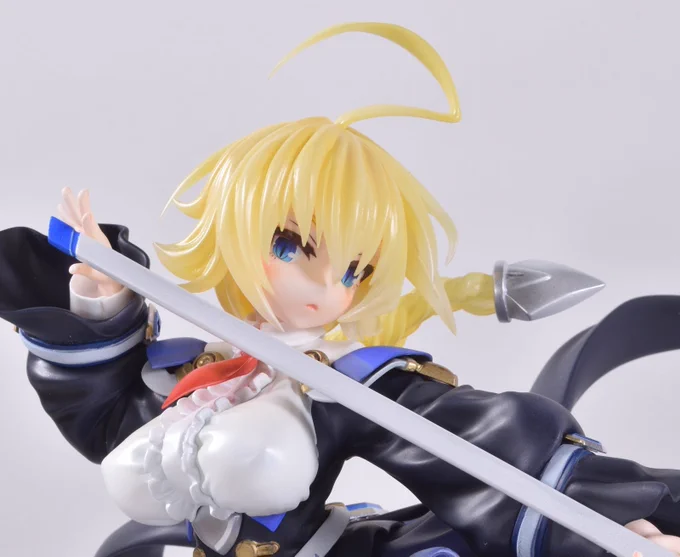 新作『Es ~BBCF.Ver~』完成しました!
1/7スケール(H202×W292)、61パーツ(髪とパニエ5層がクリアパーツ)
ハイキューパーツ様 の瞳デカールが付属、複製は今回も(有)喜久屋様です。
未塗装未組立¥15,000-  満足村【5-35-12】で販売します。
当日は是非ブースまでお越しください。
#wf2019w #BLAZBLUE 