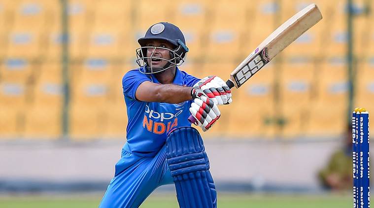 knowvinay's tweet photo. @RayuduAmbati you beauty! Unfortunate to miss on 100. Once again Rayudu proved his importance in the team. A must pick for selectors in the #final11 of worldcup.
#Rayuduforworldcup #Rayudu #INDvsNZ #IndvsNz #NZvsIND #5thODI https://t.co/SgclKxJeAg