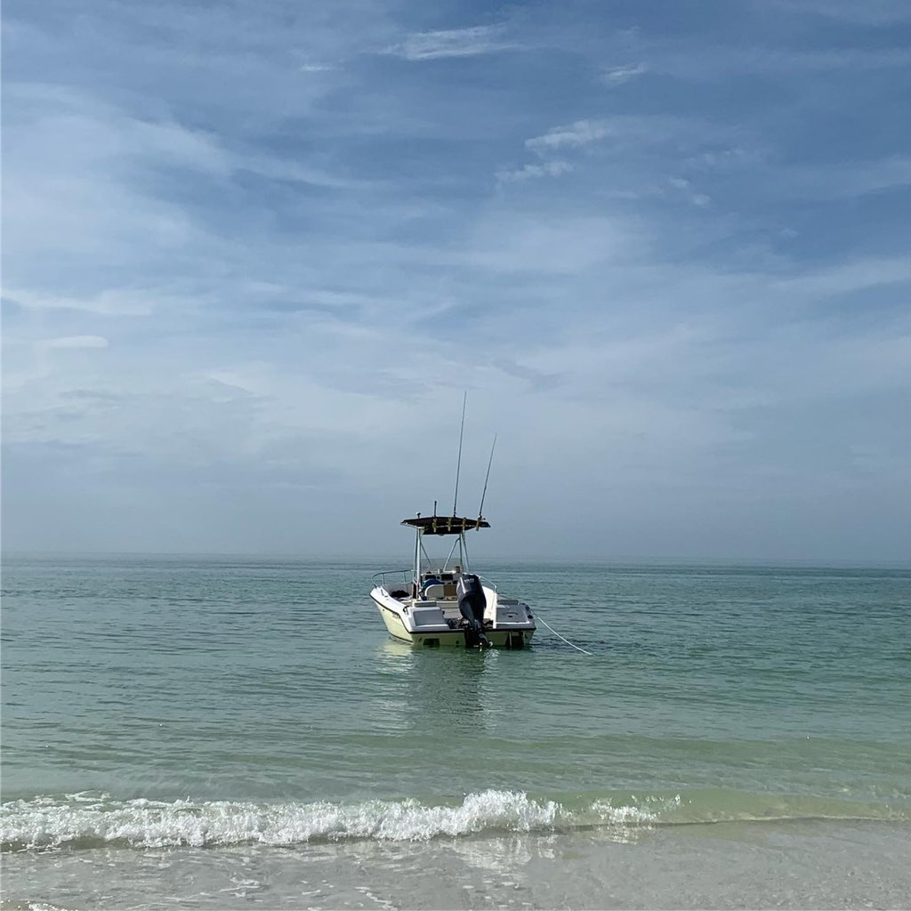 davidsieg's tweet photo. Early birthday celebration for Amelia! Nice way to spend a February day! #anclote #anclotekey #centuryboats https://t.co/Qte0x1zesU