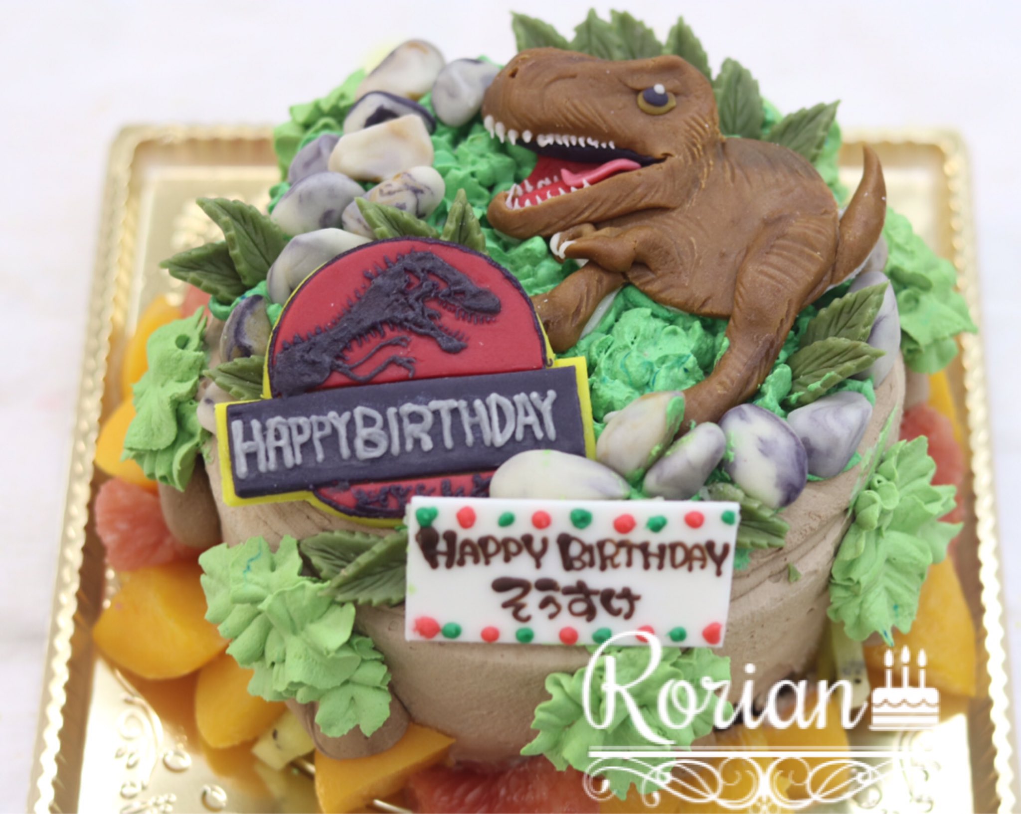 Patisserie Rorian パティスリーロリアン Twitterissa 本日のバースデーケーキのご紹介です 思い出作りのお手伝いが出来ました事を嬉しく思います バースデー バースデーケーキ デコレーション デコレーションケーキ お誕生日 お誕生日ケーキ キャラクター