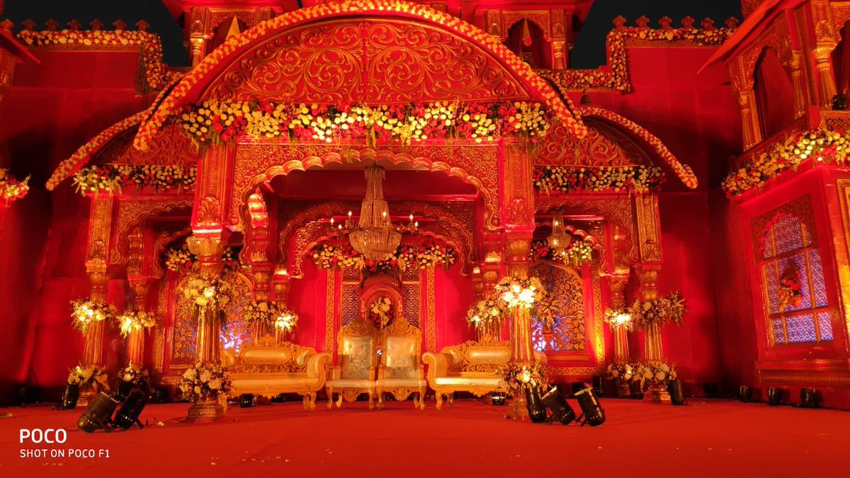 wings_craft's tweet photo. Entries that make you Stop and Admire!
.
#WingsCraft Entertainment💯
#varmala #decor #reception #entries #indianwedding #throwback #latepost https://t.co/pMrMaYQWpZ