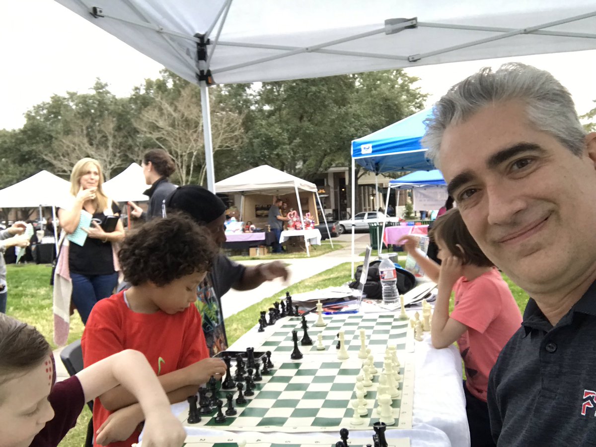 JimPolomsky's tweet photo. Fun day of playing chess at the Kingwood Sweetheart Festival! https://t.co/tEvBrQrt7M