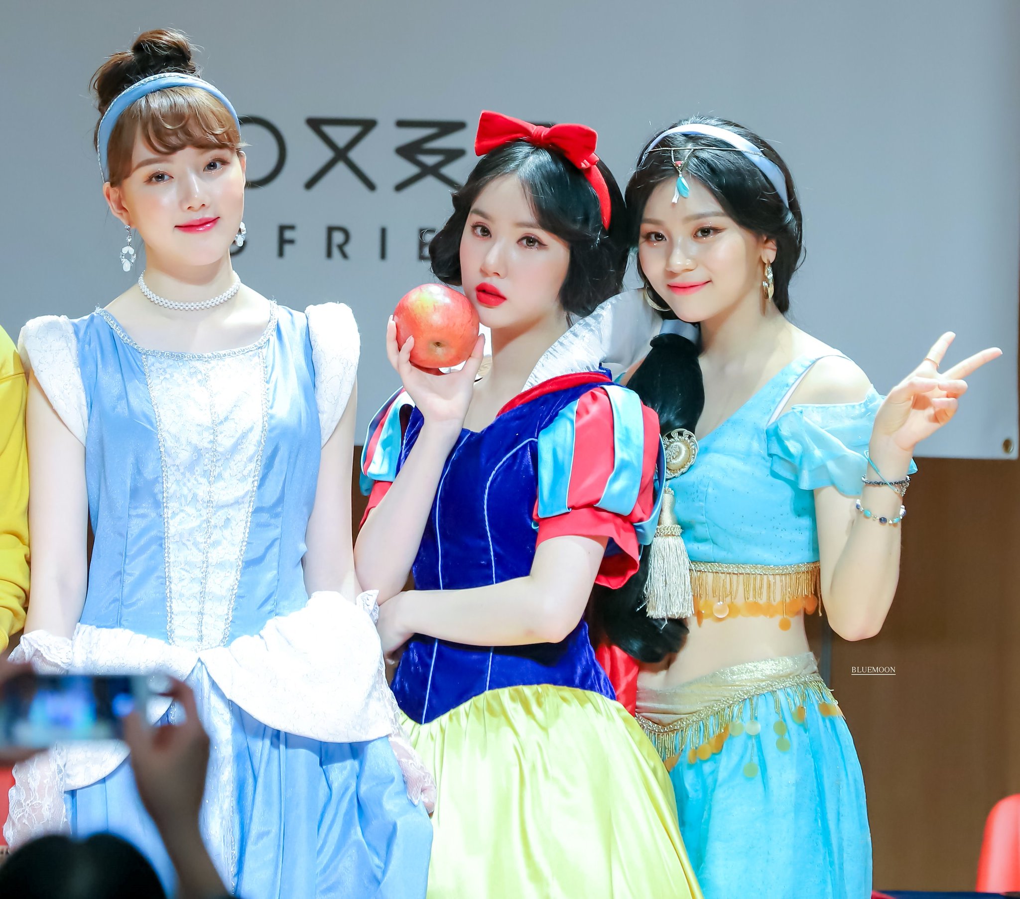 DydcirmVAAAsqkh.jpg:large