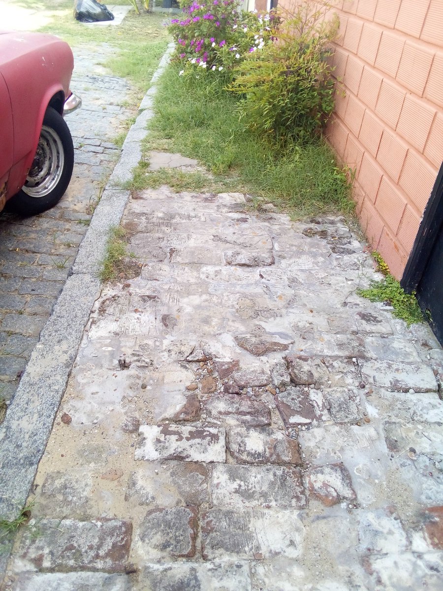 Gamitiel's tweet photo. One of the oldest streets of my neighborhood. Stone pavement from begginings from XX century. It's su supposedly kept by a historic place law, but this government don't respect legacy. #BuenosAires #bicentenario #stonepavement https://t.co/N9p17dY9YX