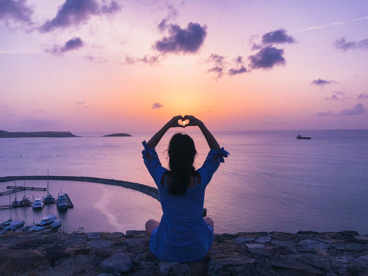 finetuningself's tweet photo. The best and most beautiful things in this world cannot be seen or even heard, but must be felt with the heart. Helen Keller @Jacky_Humphries @infinipodinfo #Goya2019 #powerofnow #livingmybestlife #heart #BeautifulLife #beauty #finetuningself #SundayThoughts #lovecapetown #love https://t.co/ZKj2rvsR9k