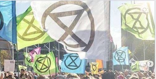 Extinction Rebellion On Twitter Xrbrighton Banner Making