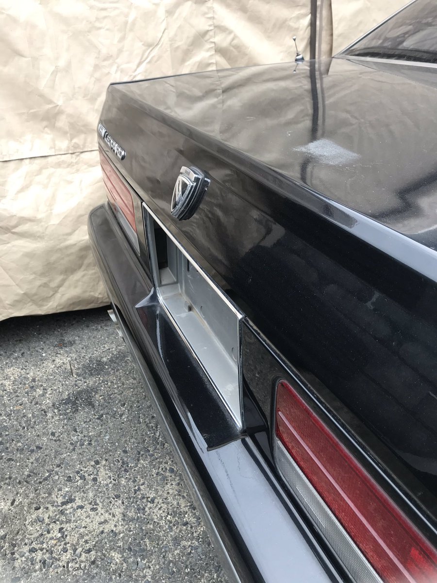 kaorububu501's tweet photo. 仲良しの車屋さんの開店祝いへ挨拶に行って参りました。☺️
珍しそうなカッコいい中古車も多数😲 https://t.co/RWk5z7thLl