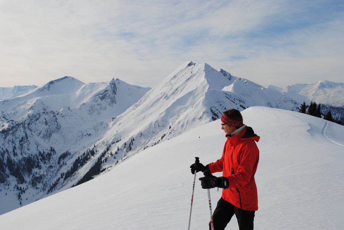Wellnesswandern's tweet photo. Schneeschuhwanderungen im Salzburger Land, Pongau: 5 geführte Touren pro Woche. Einfache und mittlere Touren. Natur erleben - Natur genießen. Keine Vorkenntnisse erforderlich. Schneeschuhe werden bereitgestellt. Anmeldung bis zum Vortag. Tel 00436643850257
https://t.co/9oe2GLGqnw https://t.co/rclNwKuVYj