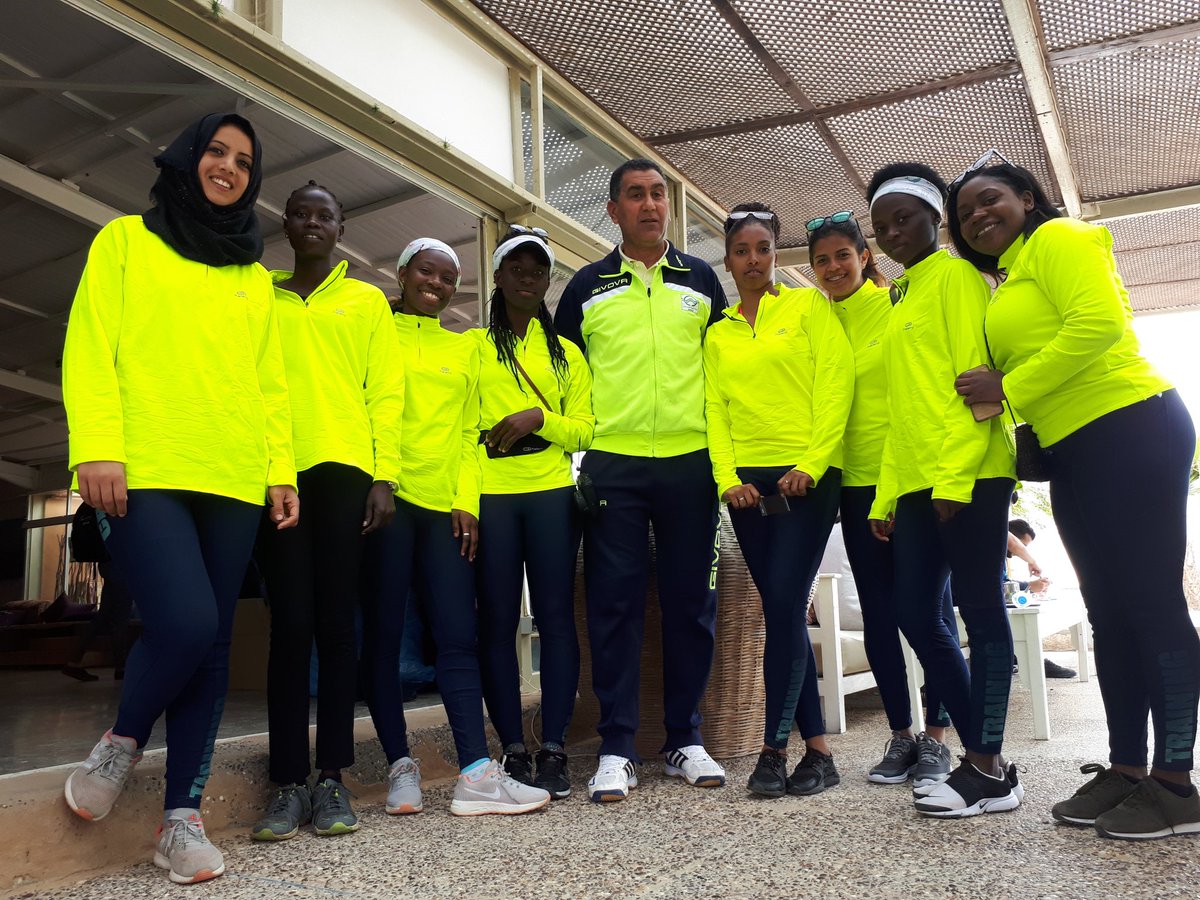nyenohti's tweet photo. L'équipe de l'AMCI est bien arrivé à Dakhla Attitude pour Le Riad de @SahraouiyaMaroc 2019. J-1

Un assemblé de #GIRLPower pour les bonnes causes.

#Sahraouiya2019 #DakhlaMaroc #Solidarité #FemmesAfricaines #FemmesInfluenceuses #AMCI  #DakhlaAttitude #Africawomen  #DakhlaAfrica https://t.co/8McuvCwpHn