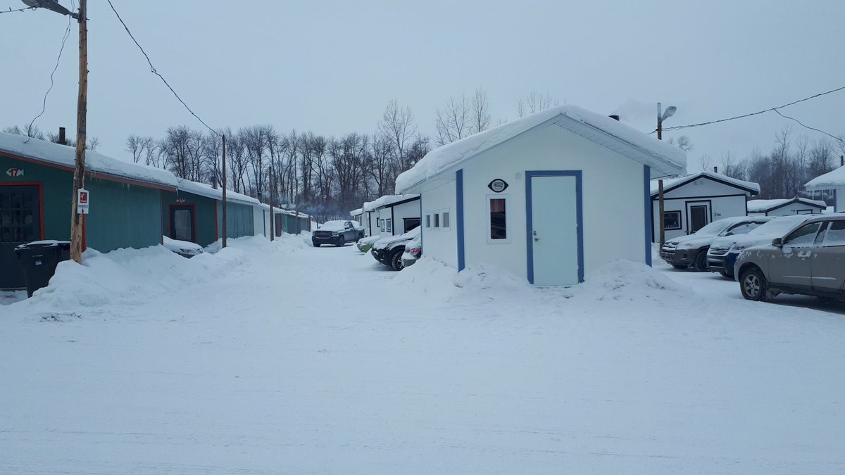 Après la pêche sur glace hier, aujourd'hui traîneau à chiens! #pasfretteauQC