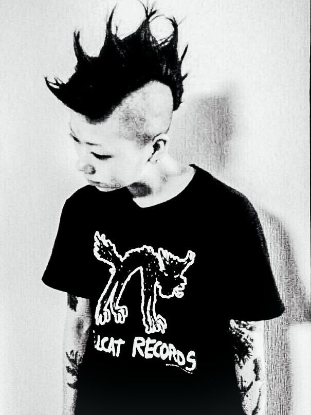 BackchaosOfuk's tweet photo. THE ROOSTERS/どうしようもない恋の唄
https://t.co/iWLHENdZpF
#THEROOSTERS
#どうしようもない恋の唄
#BACKCHAOS_ofuk
#RECOMMENDbyBACKCHAOS
Recommend by DJ ヌンピン https://t.co/JdK1fdG13E