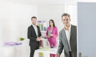 Spend more time with your patients and the more they will spend with you!

Read More Now: app.leadgrab.io/c/iev9vtfz

#Dentistry #DentalMarketing #PatientJourney #Experience #VIP #dental #dentist #business #marketing #digitalmarketing #HowTo #Guide #Communication #Sales