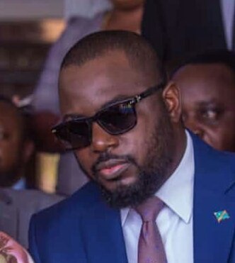 #POLITIQUE:Dans son Twitter officiel, l'élu de #MANONO L'hon <a href="/zoekabila/">Hon ZK</a> félicite le Pr. <a href="/fatshi13/">Félix A. Tshisekedi</a> &amp; les députés nationaux et provinciaux en exhortant les congolais à tourner la page et de faire de la Paix,la cohésion nationale et le dvlpmnt nos priorités. <a href="/FCC_RDC/">FCC - Officiel</a> <a href="/VitalKamerhe1/">Vital Kamerhe</a>