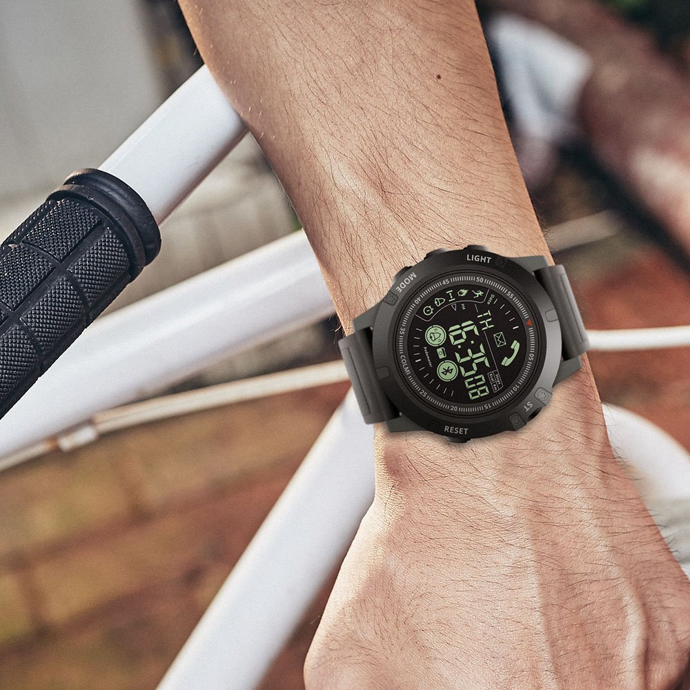 AshforthAnne's tweet image. Someone from Bangalore, India  🇮🇳 ordered this Men Smart Watch Waterproof Pedometer.

 🛒 You too, you can get yours at ➡ bit.ly/2IK3bb0 .