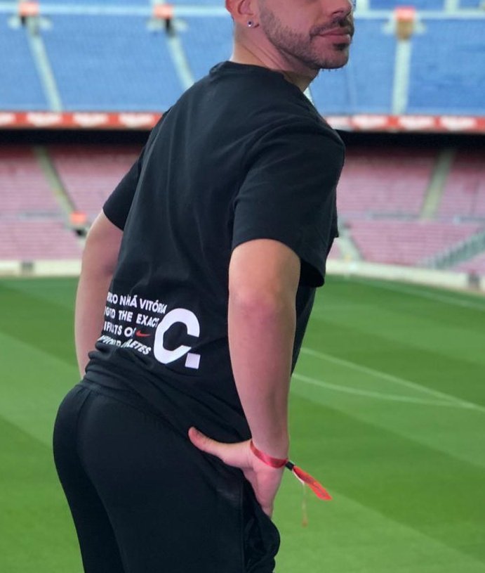 no le daréis fav pork vuestras novias os pegan