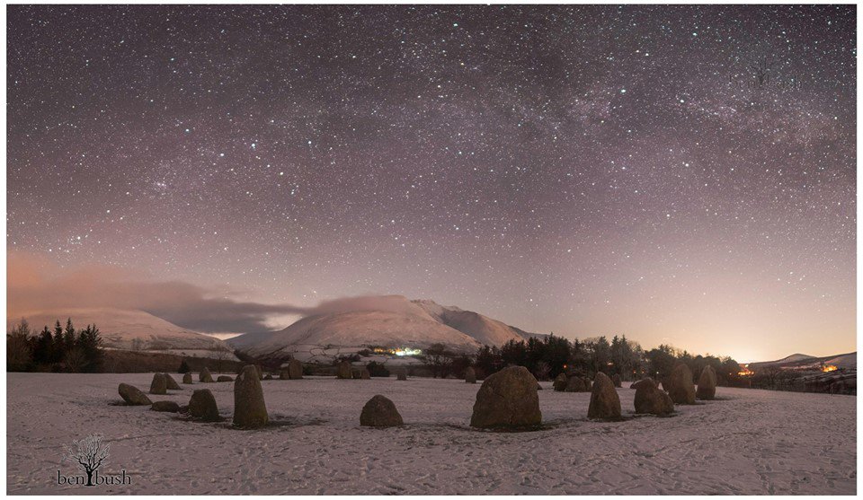 Stunning photograph of Castlerigg Stone Circle by <a href="/BenBushPhoto/">Ben Bush</a>. Blencathra in the centre distance. A glorious star filled night.

#photography #LakeDistrict
