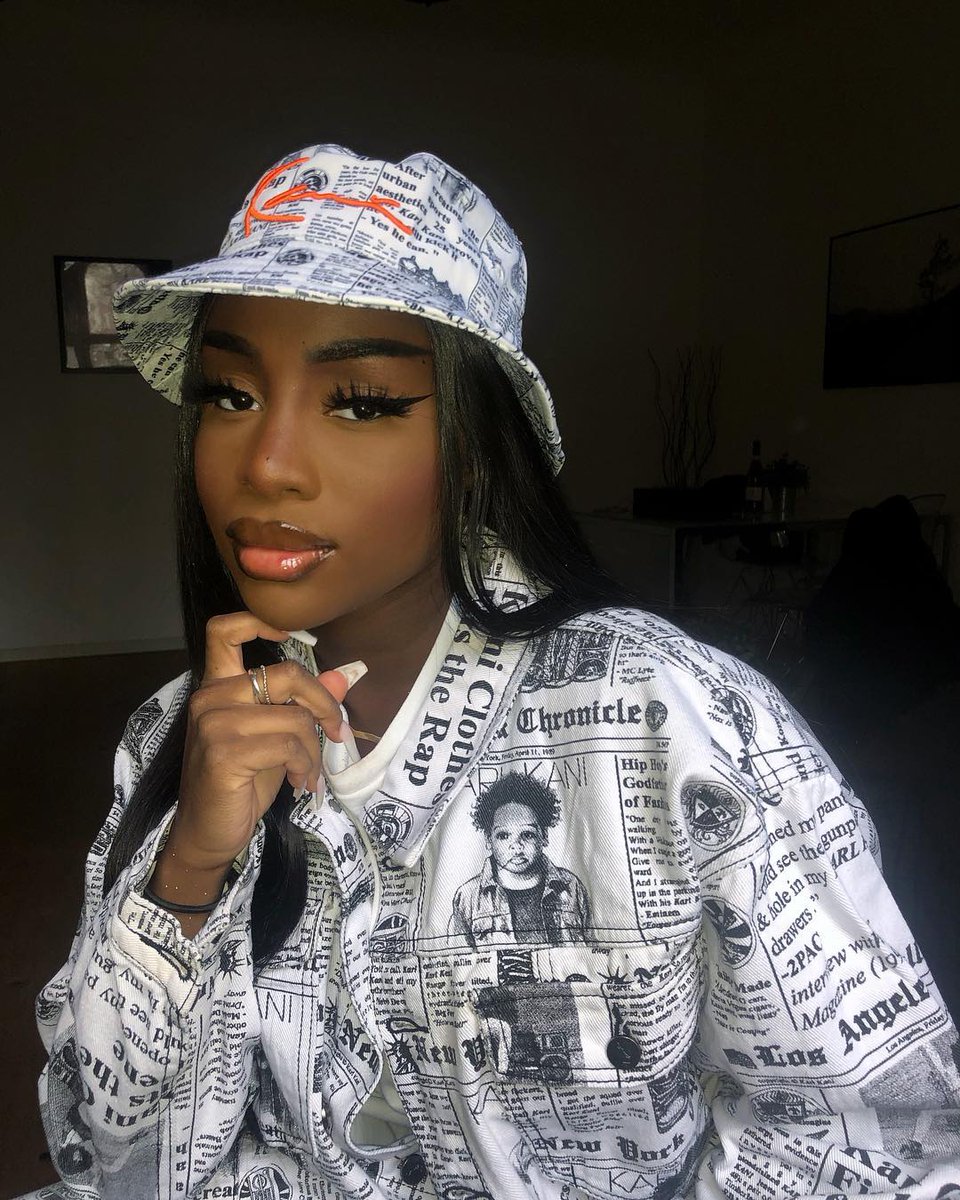 bucket hat plt