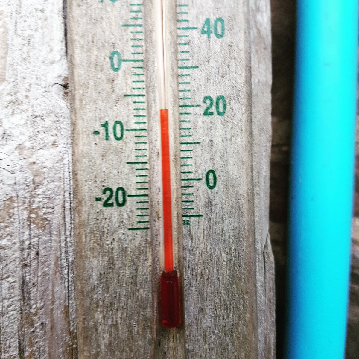ExmoorBunkbarn's tweet photo. -7 here on #exmoor this morning #frozen #indiehostelsuk https://t.co/qBSM4lVwFr