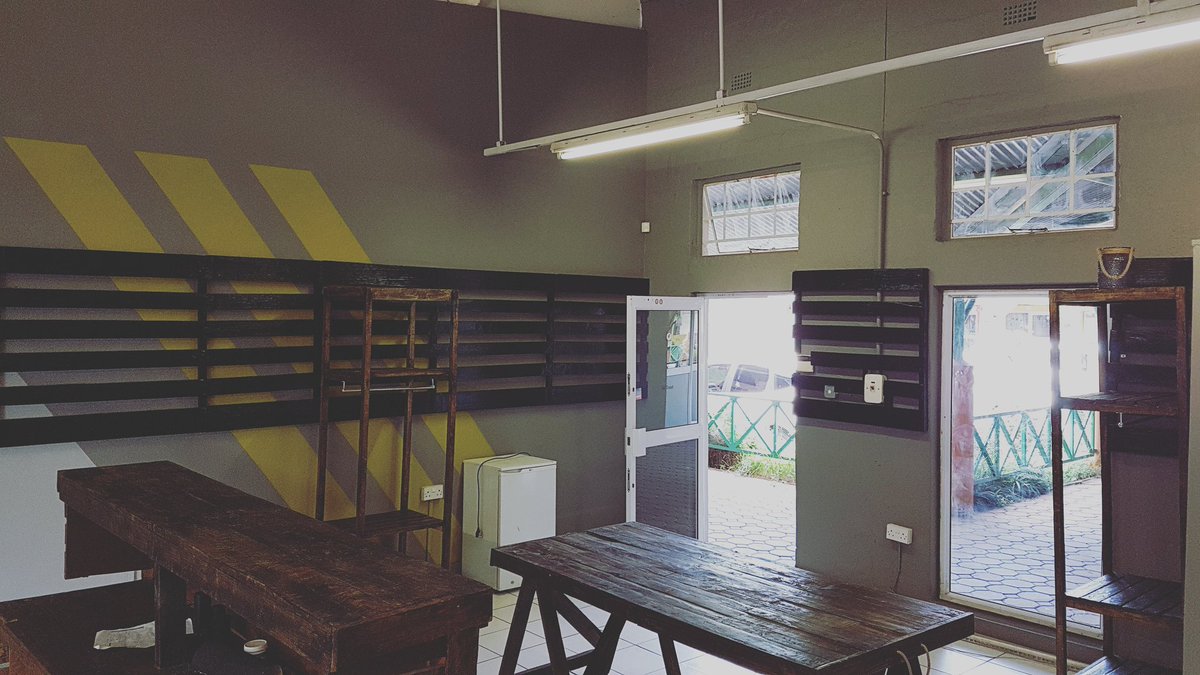 Tr3admarkZ's tweet photo. #NotOpenYet #Plot5648 #CraftMarket #Broadhurst #Unit24 #ComingSoon https://t.co/mZV1q9NSwg