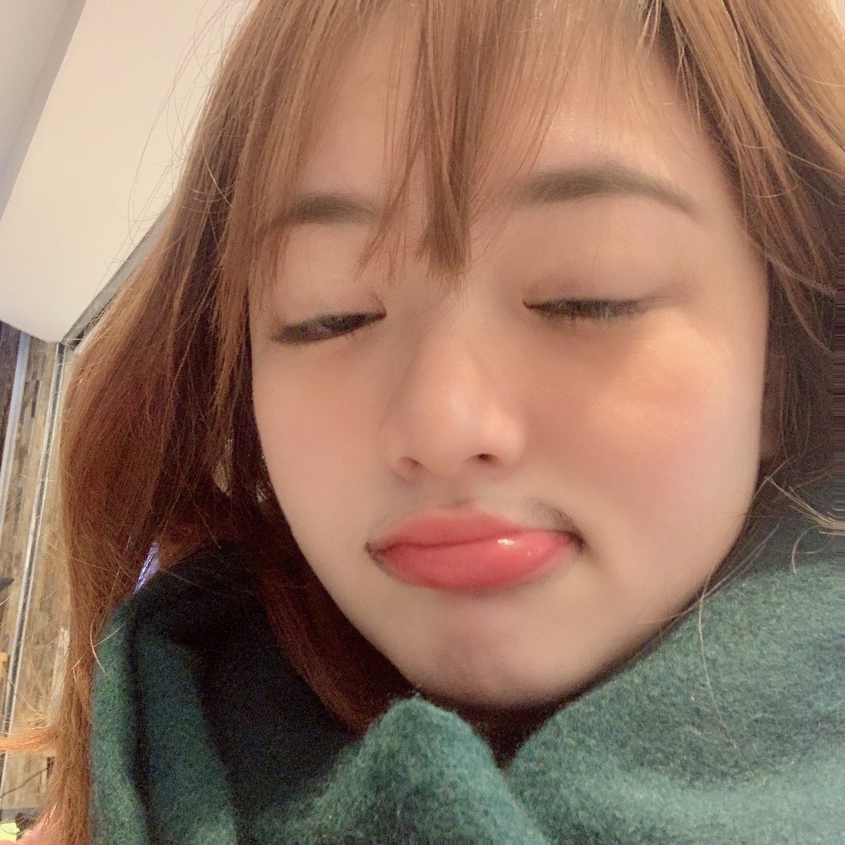 marumiumiu's tweet photo. 20190203.
有点日思夜想的五粮液冰淇淋和
有点魂牵梦绕的凑凑大红袍奶茶！ https://t.co/Z5BQYkoOVH
