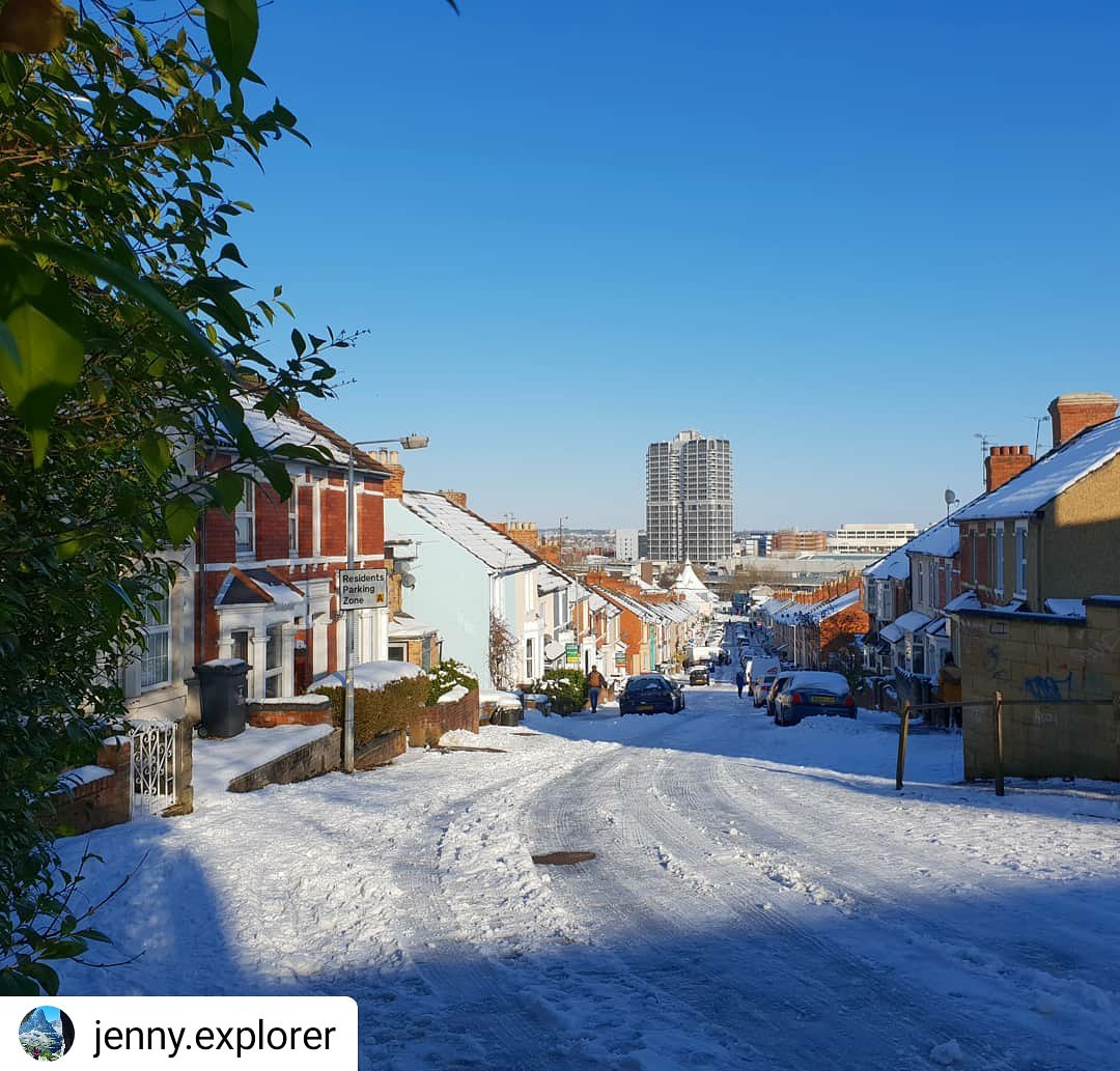 We get nervous about this bit of hill even when it's not icey! 🏔️ #swindon 🏢 #we_are_swindon ☀️⛸️ #positiveswindon ❄️
instagram.com/p/BtahYnKgBzG/…