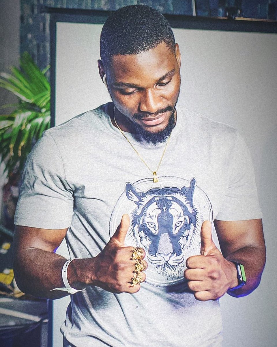 tobifella's tweet photo. God bless and protect you boss
#Tobibakre #Tobination #bbnaija
#TeamTobi #TobiinLondon #Chelsea #Batman #Datelineday https://t.co/WJYwDH146J