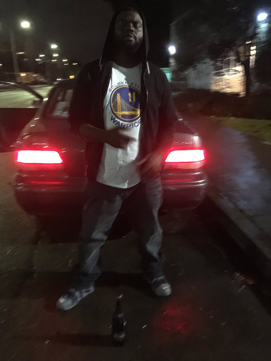 CallMeBuzz72's tweet photo. When its all said and done i rocked the stage for my first time performing,Stay tuned more music vidoes coming soon.#callmebuzz🐝 #undergroundrap #undergroundhiphop #Bayarea https://t.co/zHeclBvlhl