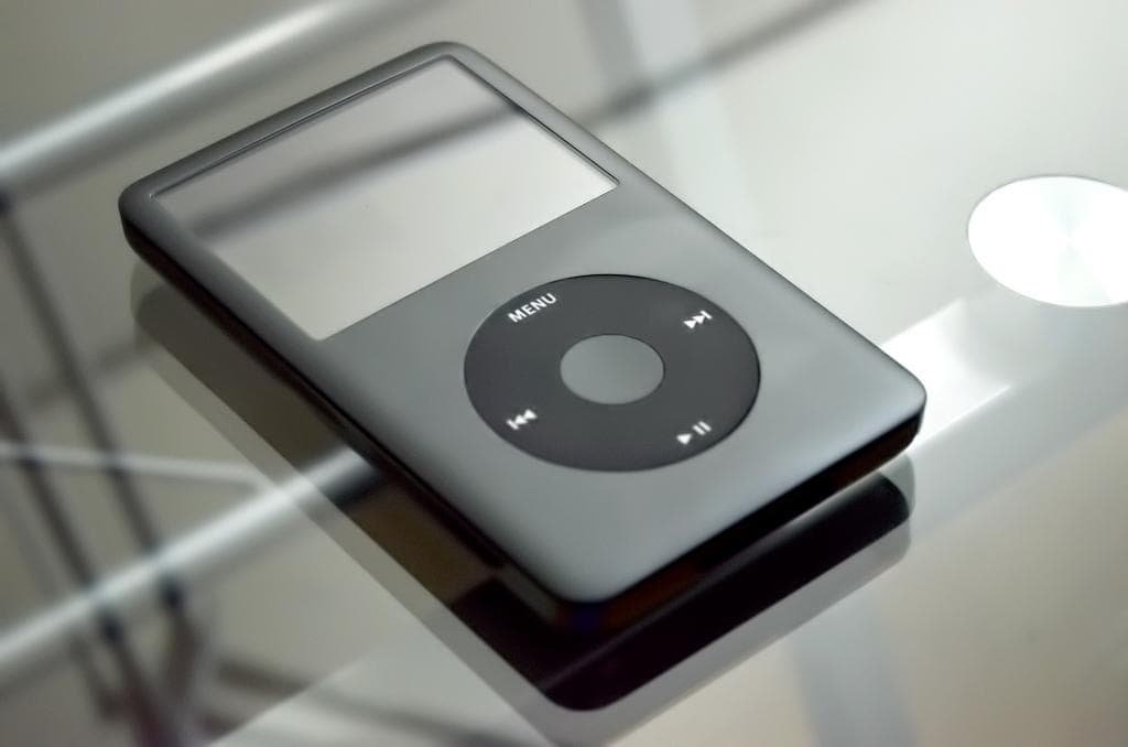 ApfelMag's tweet photo. Kolumne: Der #IPod Classic – Klassiker https://t.co/qvu2aO9tD2 #Apple #Musikplayer https://t.co/6uGF9LGACQ