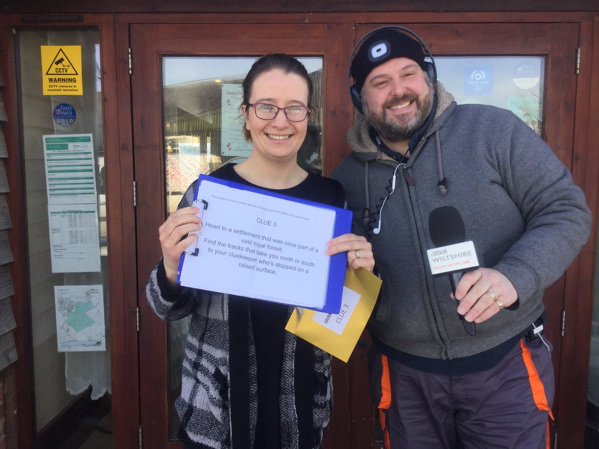 BBCWiltshire's tweet photo. Well done everyone, we are taking it very steady today on #CluelessWilts our second location with Sue at the #RowdyCow ⁦@ItsRadioCarl⁩ ⁦@stodgey⁩ ⁦@SueDaviesWilts⁩ https://t.co/Wkk9VED7vv