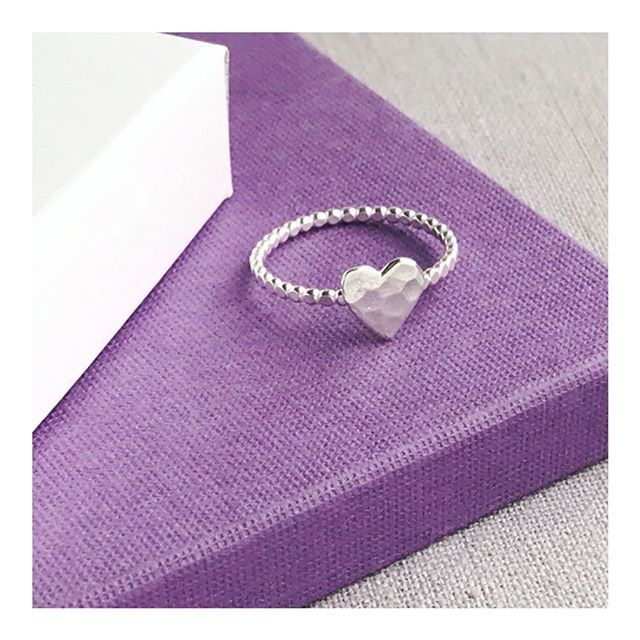 KRyanJewellery's tweet photo. Valentines Day is fast approaching! This Hammered Heart Ring would make the perfect gift 💜 #giftsforher #handmadewithlove #silverjewellery
.
.
.
.
.
#madeinlancashire
#ukhandmade #designermaker
#etsy #etsyuk #etsylancashire
#jewellerytolove #prettyt… https://t.co/5U7HBmCLRA https://t.co/uGzz52sSW1