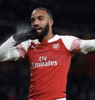 TheHeadtoHead's tweet photo. RT for Lacazette🇫🇷
LIKE for Gabriel Jesus🇧🇷

#MCIARS https://t.co/oNx2T2oqLi