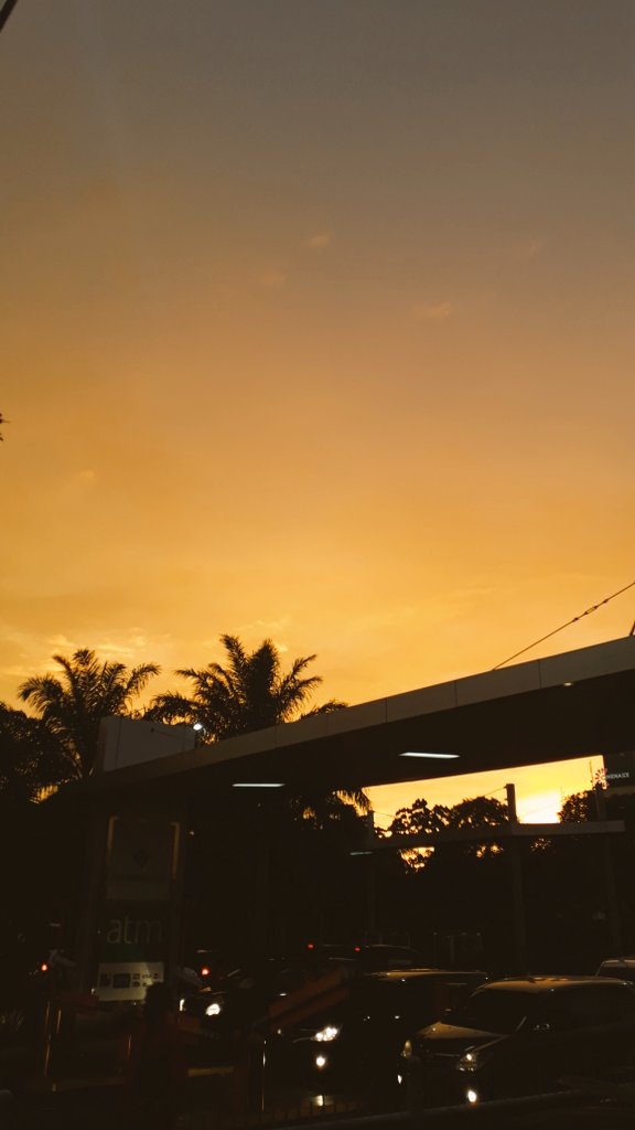 gemoy_cuy's tweet photo. Sunset https://t.co/XWBsp2SdW6