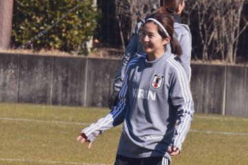 サッカー選手なぜヘアバンドつける 意味つけ方やブランドも紹介 動画エンタメ情報ブログ