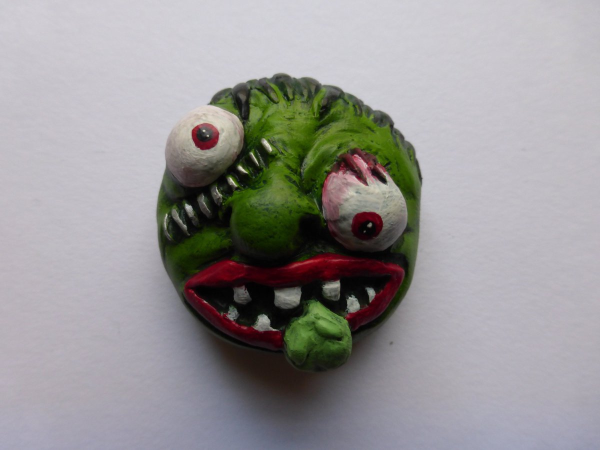SocietyArcade's tweet photo. Madballs magnets now available from my Etsy store!
https://t.co/8N5e3XBkP9 
#Madballs #SkullFace #Slobulus #LockLips #ArcadeSociety #RetroSculptures https://t.co/etmCIE7CdJ