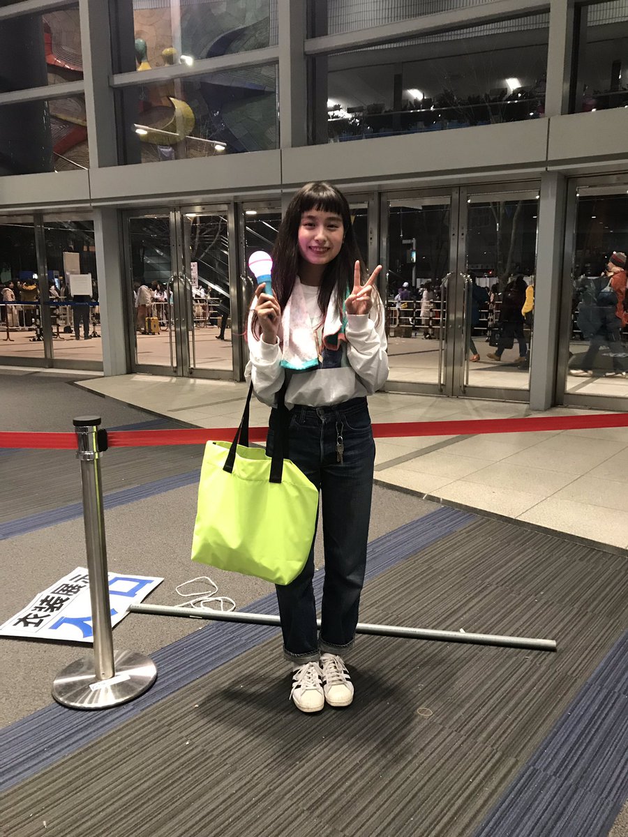 トミタ栞 西野カナさんの活動休止前ラストライブに行ってきました 同じ事務所に入りたい という思いでオーディションで歌ったあの曲も聴けて 本編ラストはいっちばん好きな曲やったし どの曲も思い出と重なってほんと胸いっぱい 今回のフリフラ トミタ栞 西野カナさんの活動休止前ラストライブに行ってきました 同じ事務所に入りたい という思いでオーディションで歌ったあの曲も聴けて 本編ラストはいっちばん好きな曲やったし どの曲も思い出と重なってほんと胸いっぱい 今回のフリフラ