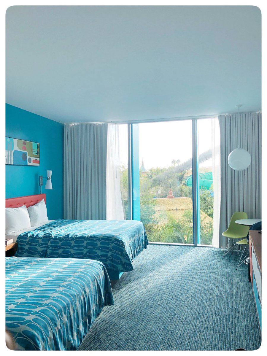 Review of Universal’s Cabana Bay Beach Resort littledismaid.com/review-of-univ…