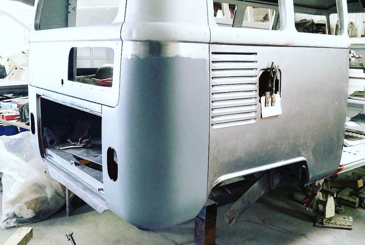 danielnorton's tweet photo. Front, long side, short side, rear corner and various other parts from @AutoCraftUK used to restore my 67 deluxe bus. Welded by toby french and painted by MJ Fahy paint. 👌🏼 #vwsplitscreen #splitscreen #restoration #vwsplitscreenrestoration #autocraft #vwsplitscreendeluxe https://t.co/a4KMRaXDa0