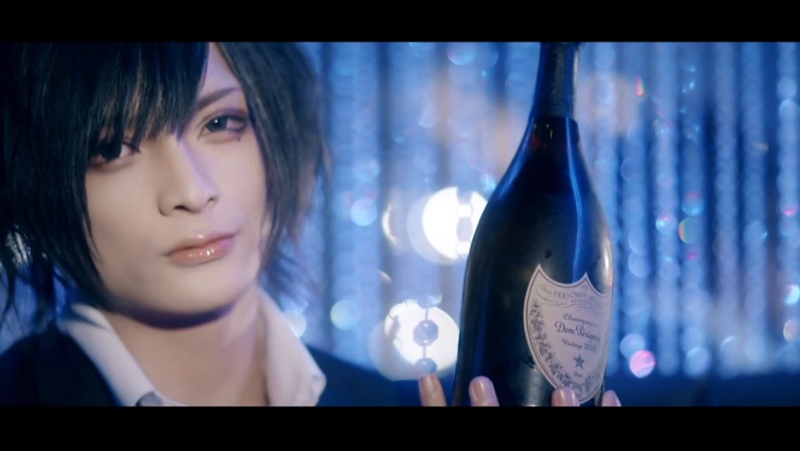 gravi__15's tweet photo. パリピってんな思ったらまたこれいい歌詞やし、毎回グラビティの曲出される度に泣きそうになってる私はそろそろ情緒が末期です。 https://t.co/OP46tiXxSn
