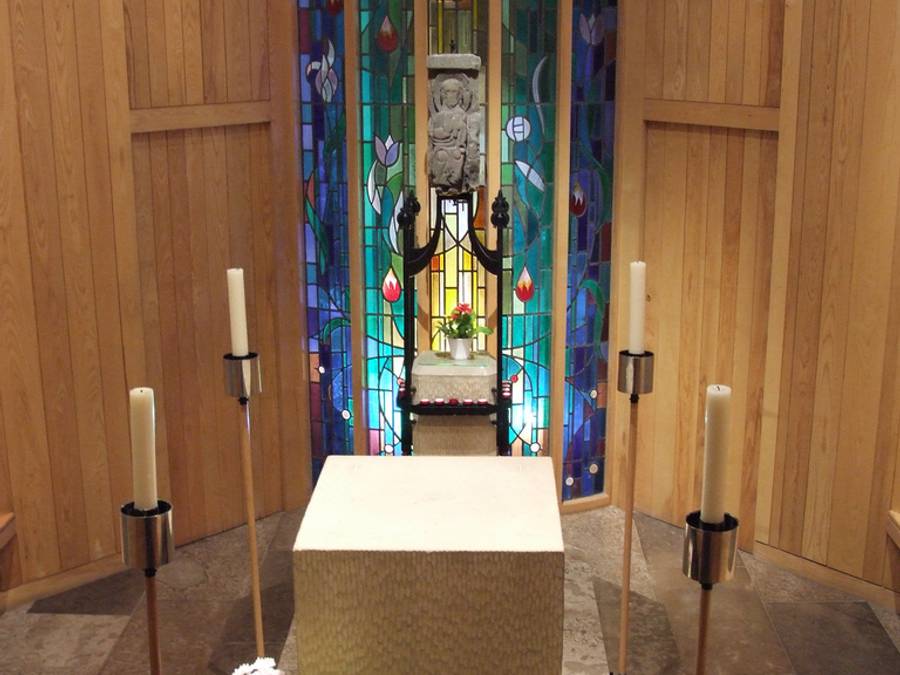 InsiderBuild's tweet photo. Amazing Architectural Art Saturday: #StockportModernist Photo Mooch with sweet folk looking @ #Boyson, #Pallot & #Rank then photos of @MarshLadies in Dewsbury Minster from a tiny high ledge with access to library in RG Sim's pilgrimage chapel including @pih_darren's #JohnPiper https://t.co/08bsCDjSKP