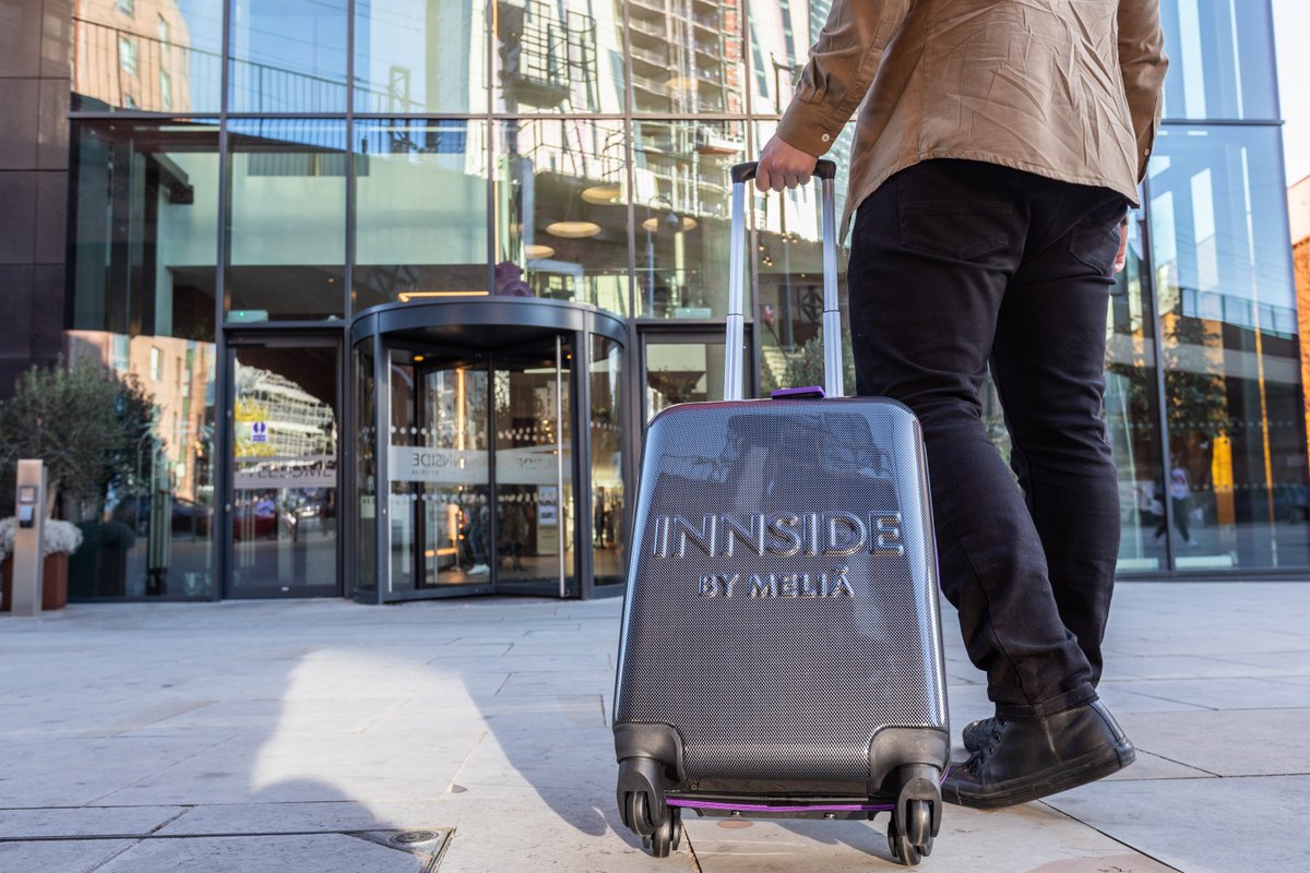 innsideuk's tweet photo. Have you spotted one of our custom @MyKitkase yet? #WorkTripping https://t.co/VGun9vwXl5