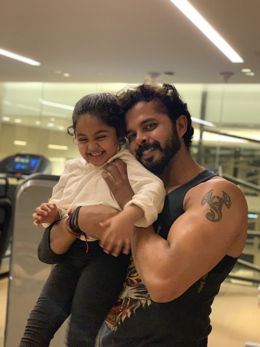 Bhuvneshwarisr1's tweet image. Thank you God for all the blessings to me and my family. Thank you for all the wonderful people around me for making my life more meaningful and beautiful.
@sreesanth36 #sreesanth #SreeFam
