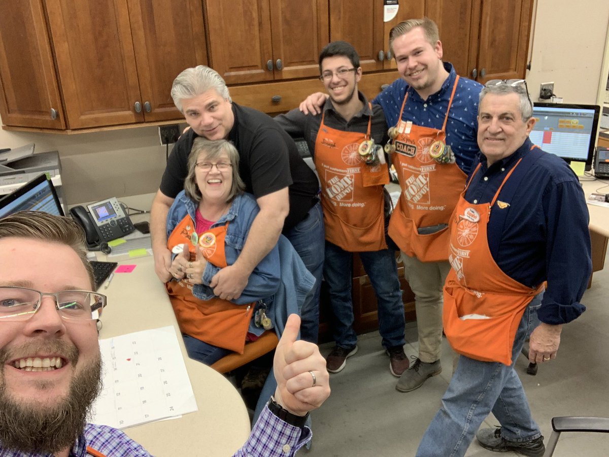 RayKittle's tweet photo. What a great visit and training with David our flooring Install Service Provider. https://t.co/YQWhBT9fR6