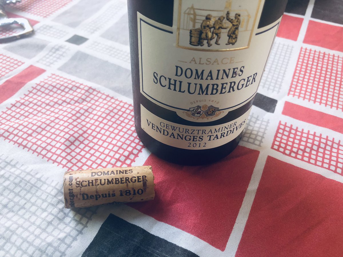 santicoyante's tweet photo. Así como siempre subo de crédito local, este blanco made in 🇫🇷 estuvo espectacular!!👏🏼👏🏼 https://t.co/MT7QNVcumQ