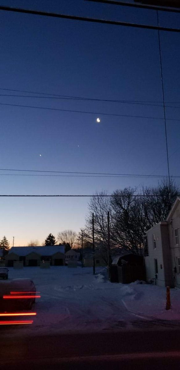 caliber08's tweet image. The moon, Venus and Jupiter