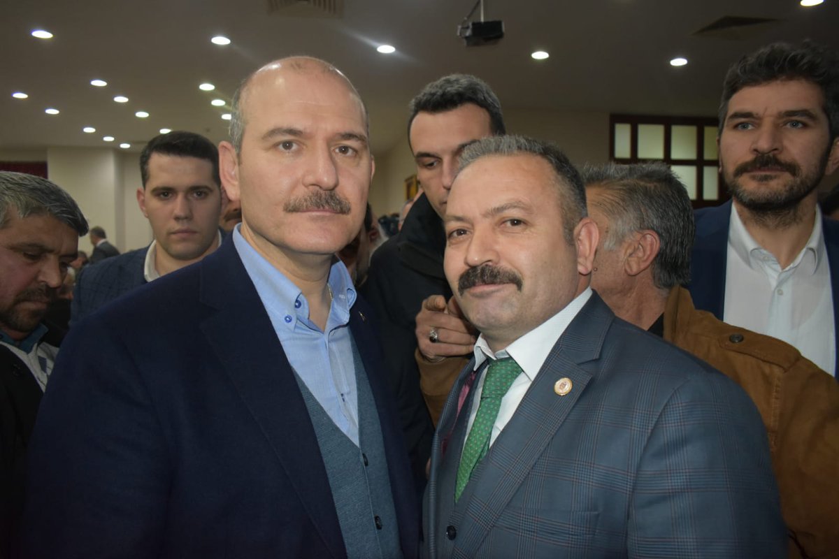 alitilkici38's tweet photo. #UzmCvslarBakanSoyluyla
Sayın Bakan çalışmaların bitme aşamasında olduğunu yakın zamanda kahraman uzman cavuslara müjde vereceğini söyledi. 
Ayrıca özellikle Uzmanlar federasyonuna Ziyarette bulunacağını bildirdi.
ALLAH razı olsun. 
@suleymansoylu https://t.co/akCaYXFhaT