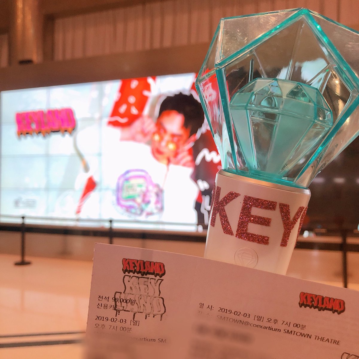 키랜드 보는 삶 진짜 최고된다😭😭
야 오늘 분위기 진짜 짱이지 않냐??? 대박이다 증말 ㅠㅠㅠㅠㅠㅠㅠㅠㅠㅠㅠㅜㅠㅜㅜㅜ

#키 #KEY #샤이니 #SHINee #THE_AGIT #KEY_LAND_KEY #KEY_LAND_KEY_인증이벤트