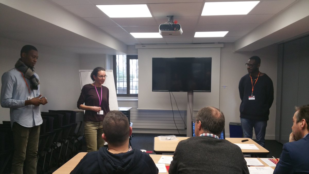 ICDC_officiel's tweet photo. [EN DIRECT] - #HackaText - les jury demi-finale sont en cours ! Quelle équipe sortira son épingle du jeu ? Sur 9 équipes, 5 seront qualifiées pour la finale #hackathon @caissedesdepots https://t.co/u9srTstCGA